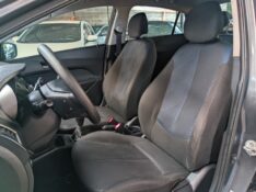 HYUNDAI HB20S 1.6 COMFORT 2013/2014 RICARDO VEÍCULOS TEUTÔNIA / Carros no Vale