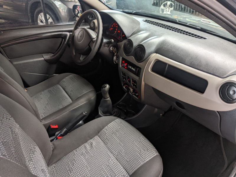 RENAULT SANDERO 1.6 EXPRESSION 2007/2008 RICARDO VEÍCULOS TEUTÔNIA / Carros no Vale