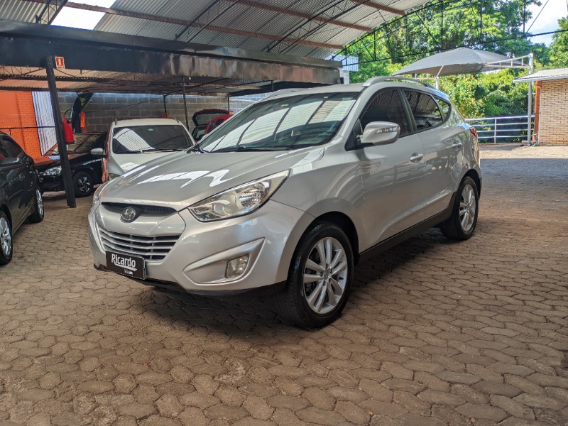 HYUNDAI IX35 2.0 MPI 4X2 16V FLEX 4P MANUAL 2011/2012 RICARDO VEÍCULOS TEUTÔNIA / Carros no Vale