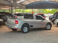 VOLKSWAGEN SAVEIRO TRENDLINE 1.6 T.FLEX 8V 2016/2017 RICARDO VEÍCULOS TEUTÔNIA / Carros no Vale