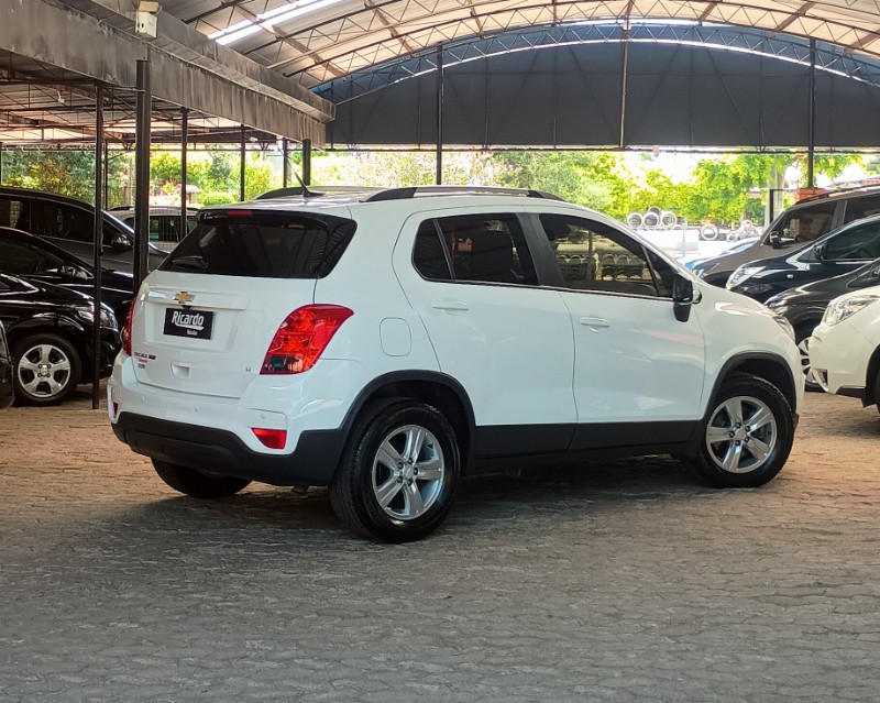 CHEVROLET TRACKER 1.4 16V TURBO LT 2017/2018 RICARDO VEÍCULOS TEUTÔNIA / Carros no Vale