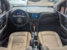CHEVROLET TRACKER 1.4 16V TURBO LT 2017/2018 RICARDO VEÍCULOS TEUTÔNIA / Carros no Vale