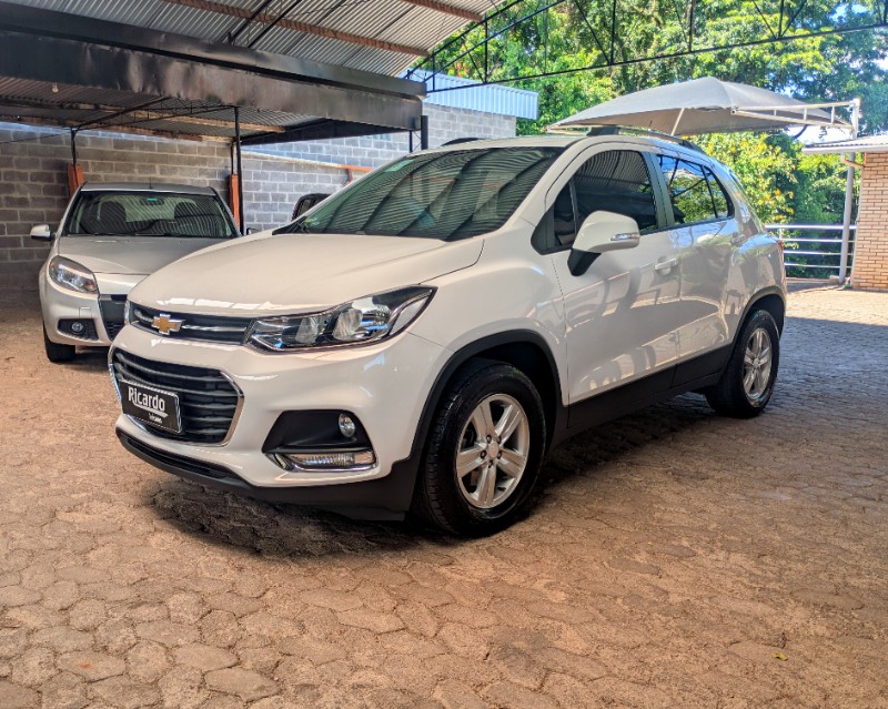 CHEVROLET TRACKER 1.4 16V TURBO LT 2017/2018 RICARDO VEÍCULOS TEUTÔNIA / Carros no Vale