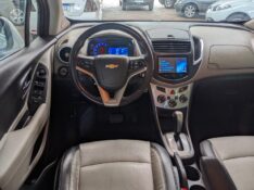 CHEVROLET TRACKER 1.8 MPFI LTZ 4X2 16V FLEX 4P AUTOMÁTICO 2014/2015 RICARDO VEÍCULOS TEUTÔNIA / Carros no Vale