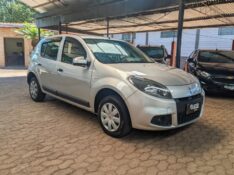 RENAULT SANDERO 1.0 EXPRESSION 16V 2014 2013/2014 RICARDO VEÍCULOS TEUTÔNIA / Carros no Vale