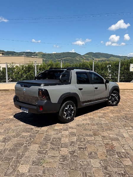 RENAULT OROCH OUTSIDER 1.3 TURBO 2023/2023 BOSCO AUTOMÓVEIS GUAPORÉ / Carros no Vale
