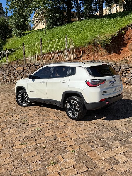 JEEP COMPASS 2.0 16V DIESEL TRAILHAWK 4X4 AUTOMÁTICO 2018/2018 BOSCO AUTOMÓVEIS GUAPORÉ / Carros no Vale