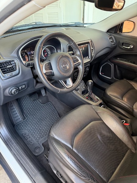 JEEP COMPASS 2.0 16V DIESEL TRAILHAWK 4X4 AUTOMÁTICO 2018/2018 BOSCO AUTOMÓVEIS GUAPORÉ / Carros no Vale