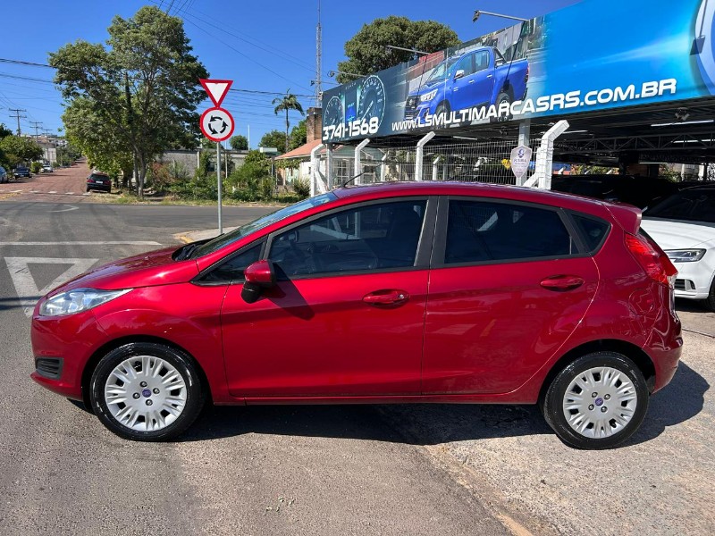 FORD FIESTA 1.5 16V FLEX MEC. 5P 2015/2015 LS MULTIMARCAS VENÂNCIO AIRES / Carros no Vale