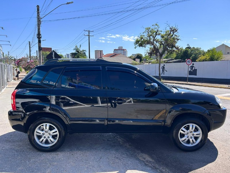 HYUNDAI TUCSON 2.0 16V AUT. 2007/2007 LS MULTIMARCAS VENÂNCIO AIRES / Carros no Vale