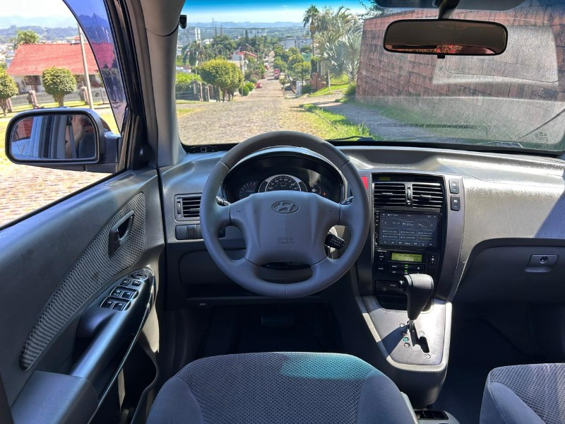 HYUNDAI TUCSON 2.0 16V AUT. 2007/2007 LS MULTIMARCAS VENÂNCIO AIRES / Carros no Vale