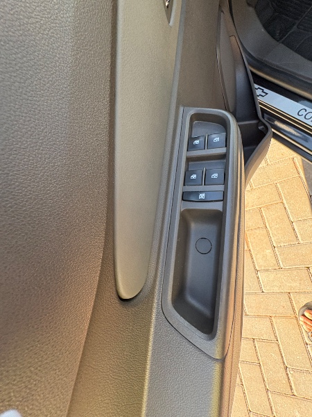 CHEVROLET COBALT 1.8 LTZ AT6 8V 2015/2015 NEURI VEÍCULOS LAJEADO / Carros no Vale