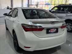 TOYOTA CORALLA XEI 2.0 2018/2018 NEURI VEÍCULOS LAJEADO / Carros no Vale