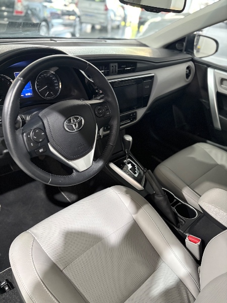 TOYOTA CORALLA XEI 2.0 2018/2018 NEURI VEÍCULOS LAJEADO / Carros no Vale