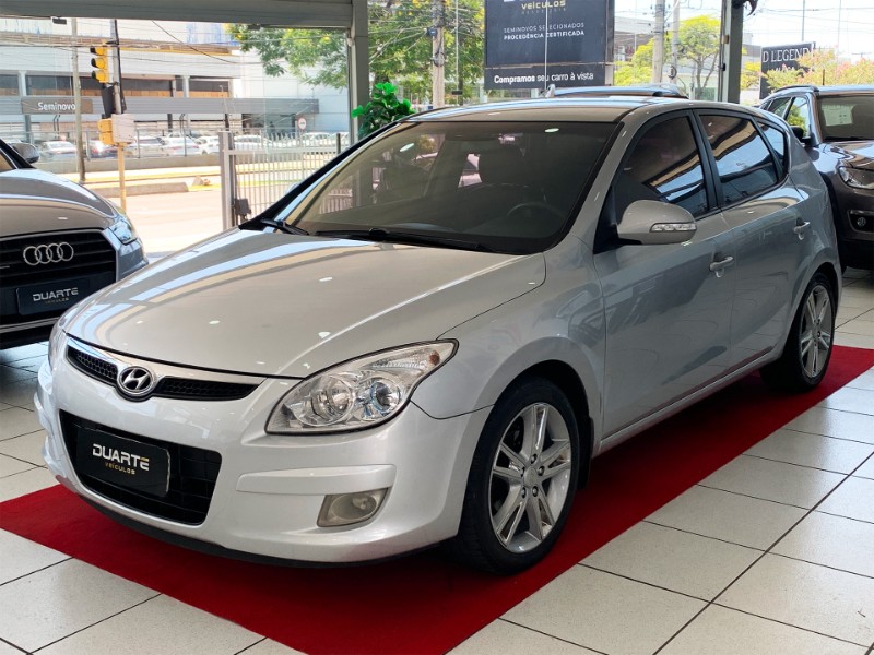 HYUNDAI I30 2.0 16V 145CV 2009/2010 DUARTE VEÍCULOS PORTO ALEGRE / Carros no Vale