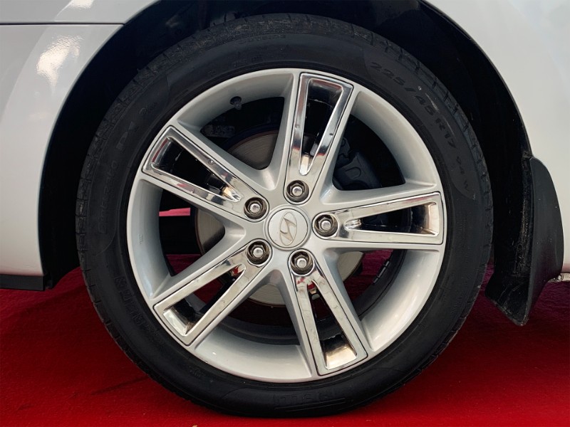 HYUNDAI I30 2.0 16V 145CV 2009/2010 DUARTE VEÍCULOS PORTO ALEGRE / Carros no Vale