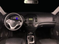 HYUNDAI I30 2.0 16V 145CV 2009/2010 DUARTE VEÍCULOS PORTO ALEGRE / Carros no Vale
