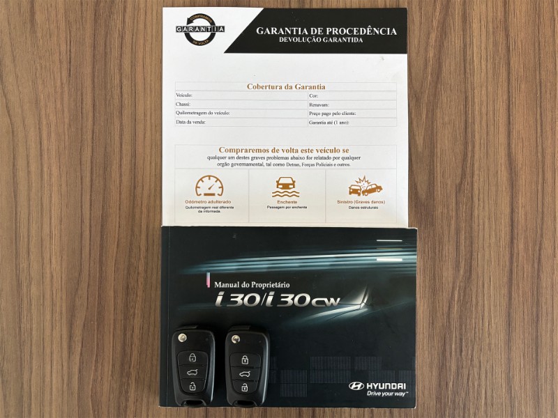 HYUNDAI I30 2.0 16V 145CV 2009/2010 DUARTE VEÍCULOS PORTO ALEGRE / Carros no Vale