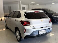CHEVROLET ONIX 1.0 LT 12V TURBO 2022/2022 MALAGGI VEÍCULOS ENCANTADO / Carros no Vale