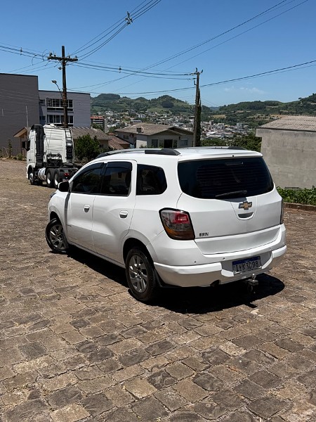 CHEVROLET SPIN 1.8 ADVANTAGE 8V FLEX 4P AUTOMÁTICO 2018/2018 BOSCO AUTOMÓVEIS GUAPORÉ / Carros no Vale