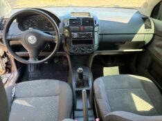 VOLKSWAGEN POLO HATCH 1.6 2003/2003 COMPLETO VEÍCULOS GUAPORÉ / Carros no Vale