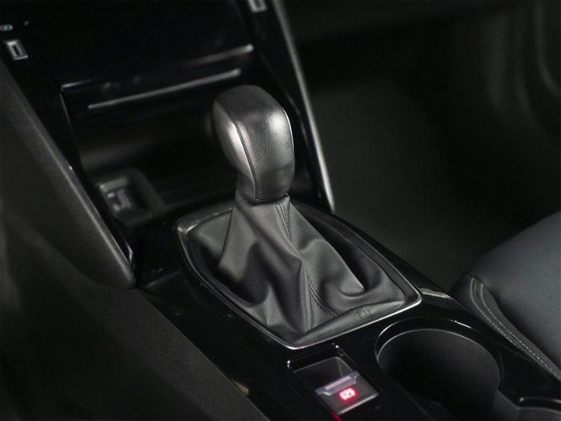 PEUGEOT 2008 1.0 TURBO 200 FLEX ALLURE CVT 2025/2024 DUARTE VEÍCULOS PORTO ALEGRE / Carros no Vale