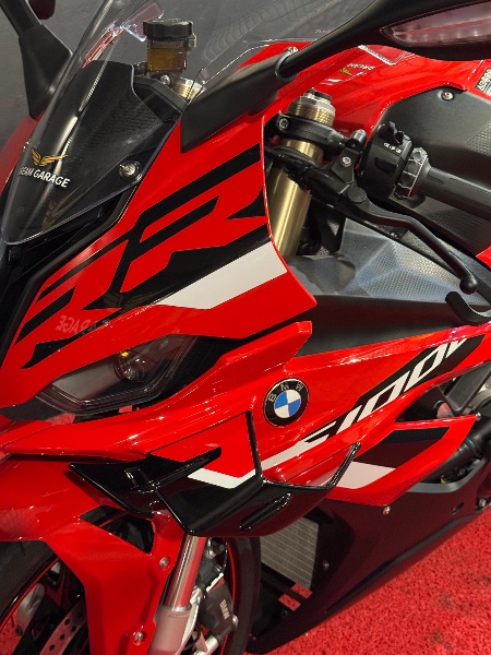 BMW MOTOS S 1000 RR /2025 EXCLUSIVO VEÍCULOS SANTA CRUZ DO SUL / Carros no Vale