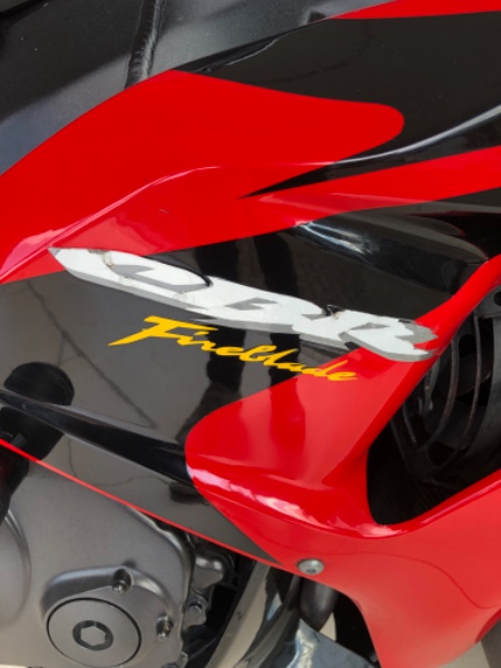 HONDA MOTOS CBR 1000 RR FIRE BLADE 2006/2006 JASER MOTOS LAJEADO / Carros no Vale