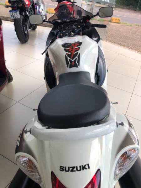 SUZUKI MOTOS GSX 1300 R HAYABUSA 2013/2013 JASER MOTOS LAJEADO / Carros no Vale