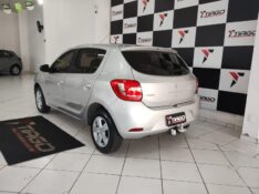 RENAULT SANDERO 1.6 EXPRESSION 8V 2016/2016 TIAGO AUTOMÓVEIS VENÂNCIO AIRES / Carros no Vale