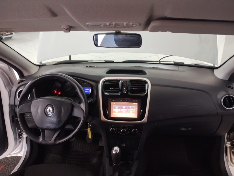 RENAULT SANDERO 1.6 EXPRESSION 8V 2016/2016 TIAGO AUTOMÓVEIS VENÂNCIO AIRES / Carros no Vale