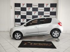 RENAULT SANDERO 1.6 EXPRESSION 8V 2016/2016 TIAGO AUTOMÓVEIS VENÂNCIO AIRES / Carros no Vale