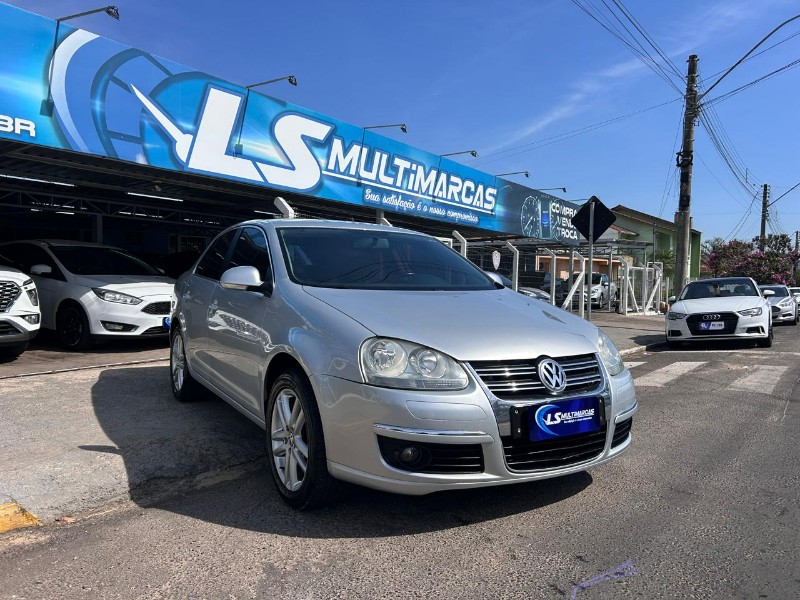 VOLKSWAGEN JETTA 2.5 20V 150/170CV TIPTRONIC 2009/2009 LS MULTIMARCAS VENÂNCIO AIRES / Carros no Vale