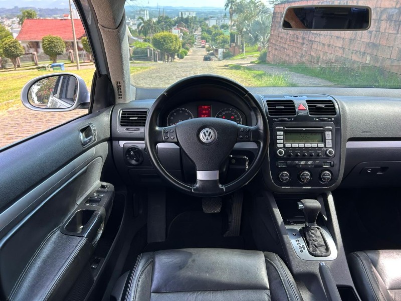 VOLKSWAGEN JETTA 2.5 20V 150/170CV TIPTRONIC 2009/2009 LS MULTIMARCAS VENÂNCIO AIRES / Carros no Vale