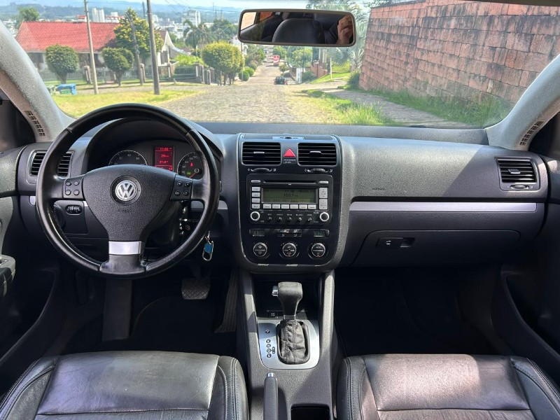 VOLKSWAGEN JETTA 2.5 20V 150/170CV TIPTRONIC 2009/2009 LS MULTIMARCAS VENÂNCIO AIRES / Carros no Vale