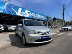 TOYOTA ETIOS 1.5 XLS 16V FLEX 4P MANUAL 2013/2013 LS MULTIMARCAS VENÂNCIO AIRES / Carros no Vale
