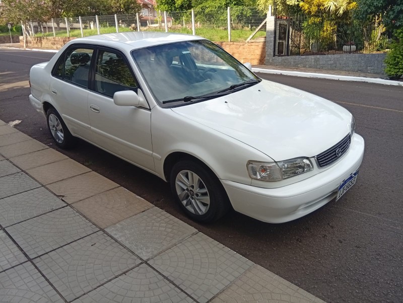 TOYOTA COROLLA 1.8 XEI 16V FLEX 4P MANUAL 1999/2000 ALTERNATIVA VEÍCULOS LAJEADO / Carros no Vale