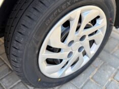 TOYOTA ETIOS 1.3 X 16V FLEX 4P MANUAL 2015/2016 NEURI VEÍCULOS LAJEADO / Carros no Vale