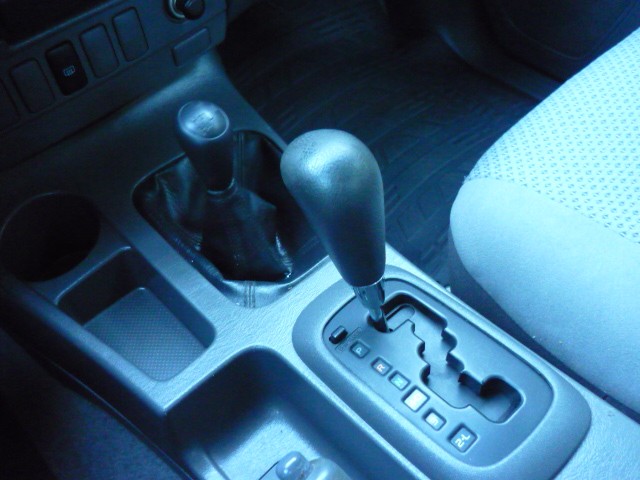 TOYOTA HILUX CABINE DUPLA HILUX CD SR 4X4 2.8 TDI DIESEL AUT. 2013/2013 PREMIUM AUTOMÓVEIS ARROIO DO MEIO / Carros no Vale