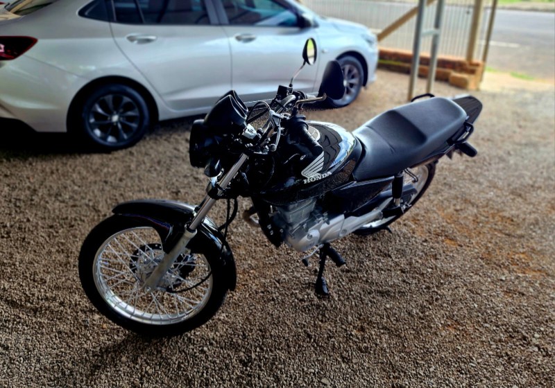 HONDA MOTOS CG 150 TITAN ESD 2005/2006 CRUZEIRO MULTIMARCAS CRUZEIRO DO SUL / Carros no Vale
