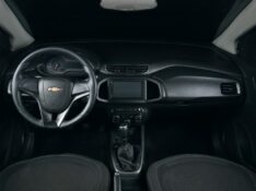 CHEVROLET ONIX 1.0 FLEX LT MANUAL 2013/2014 DUARTE VEÍCULOS PORTO ALEGRE / Carros no Vale