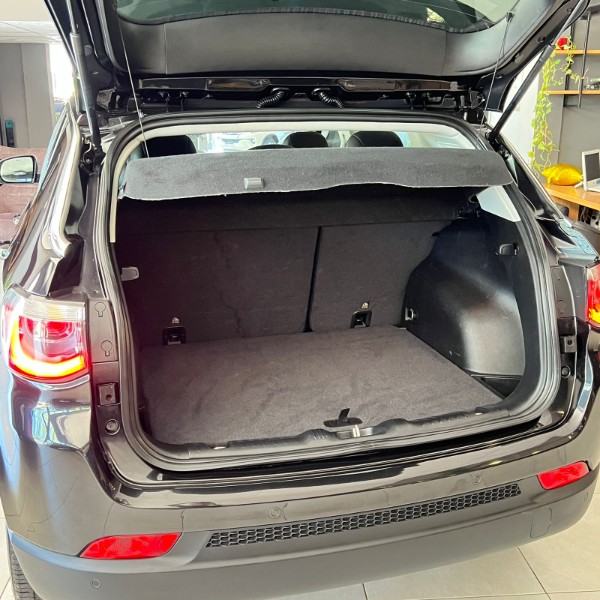 JEEP COMPASS LONGITUDE 2.0 4X4 DIES 16V 2018/2018 JOÃO CARROS MULTIMARCAS GUAPORÉ / Carros no Vale JEEP COMPASS LONGITUDE 2.0 4X4 DIES 16V 2018/2018 JOÃO CARROS MULTIMARCAS GUAPORÉ / Carros no Vale