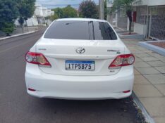 TOYOTA COROLLA 2.0 XEI 16V FLEX 4P AUTOMÁTICO 2012/2013 ALTERNATIVA VEÍCULOS LAJEADO / Carros no Vale