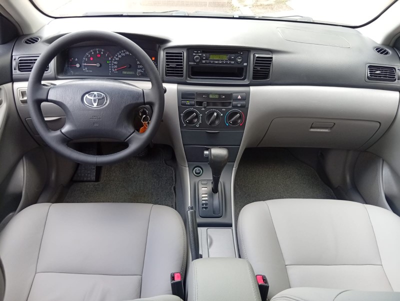 TOYOTA COROLLA XEI 1.8 AUT. 2005/2005 ALTERNATIVA VEÍCULOS LAJEADO / Carros no Vale