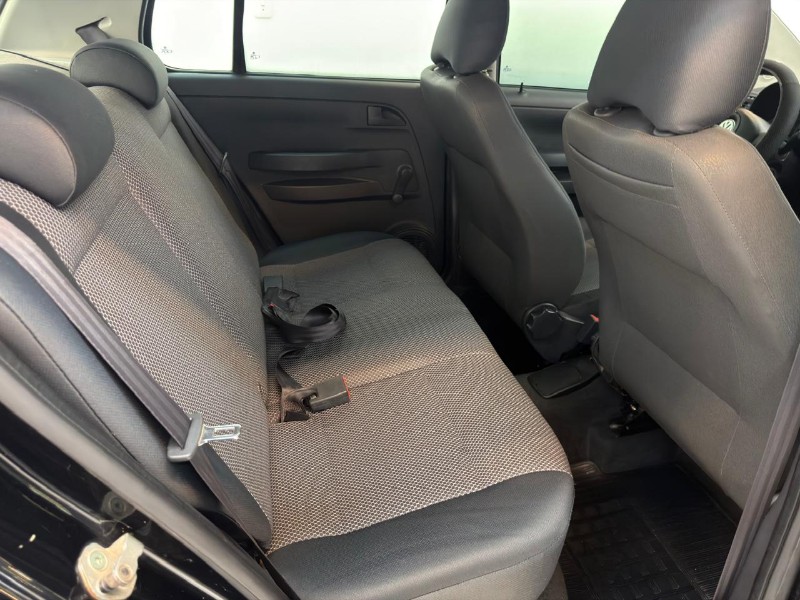 VOLKSWAGEN FOX 1.0 CITY 8V 2006/2006 LUCAS AUTOMÓVEIS BOM RETIRO DO SUL / Carros no Vale