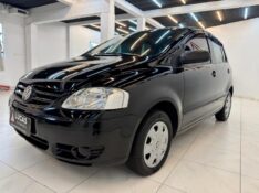 VOLKSWAGEN FOX 1.0 CITY 8V 2006/2006 LUCAS AUTOMÓVEIS BOM RETIRO DO SUL / Carros no Vale