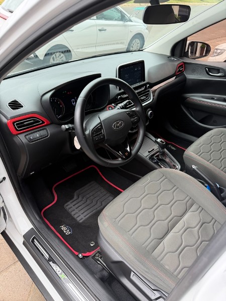 HYUNDAI HB20X DIAMOND 1.6 2020/2020 BOSCO AUTOMÓVEIS GUAPORÉ / Carros no Vale HYUNDAI HB20X DIAMOND 1.6 2020/2020 BOSCO AUTOMÓVEIS GUAPORÉ / Carros no Vale