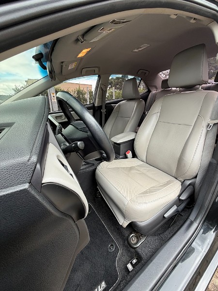 TOYOTA COROLLA 1.8 GLI UPPER 16V FLEX 4P AUTOMATICO 2019/2019 BOSCO AUTOMÓVEIS GUAPORÉ / Carros no Vale TOYOTA COROLLA 1.8 GLI UPPER 16V FLEX 4P AUTOMATICO 2019/2019 BOSCO AUTOMÓVEIS GUAPORÉ / Carros no Vale