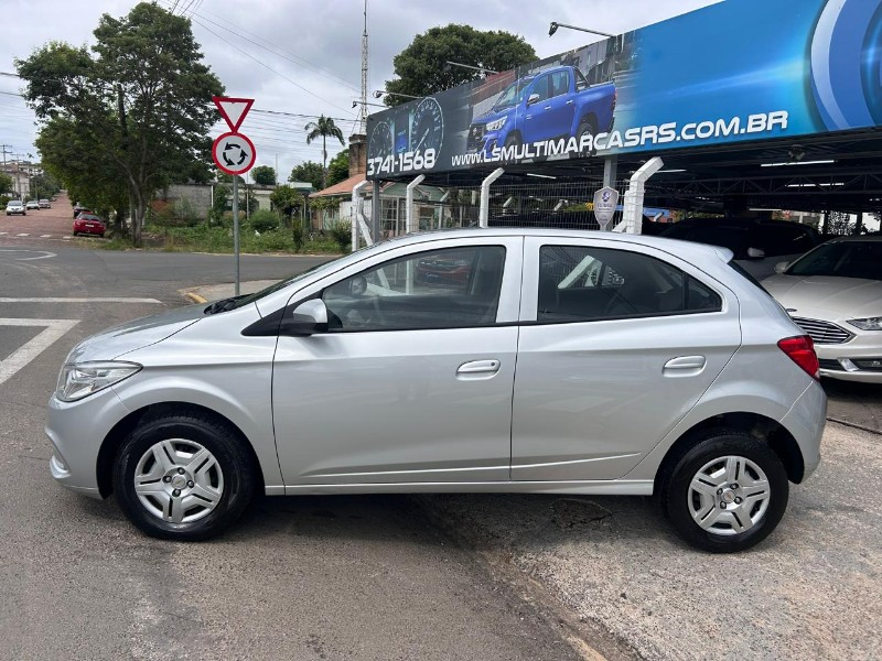 CHEVROLET ONIX HATCH LT 1.0 8V FLEXPOWER 5P MEC. 2015/2015 LS MULTIMARCAS VENÂNCIO AIRES / Carros no Vale