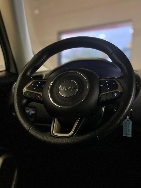 JEEP RENEGADE 1.8 16V SPORT 2018/2018 JM AUTOMÓVEIS VENÂNCIO AIRES / Carros no Vale